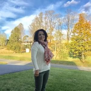 Meet your Posher, Ana